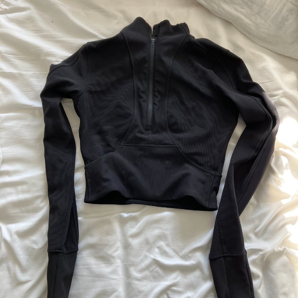 Lululemon Take it in Stride 1/2 Zip, Size 4